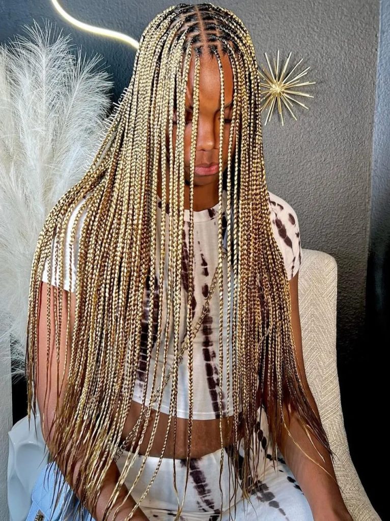 Blonde Knotless Braids