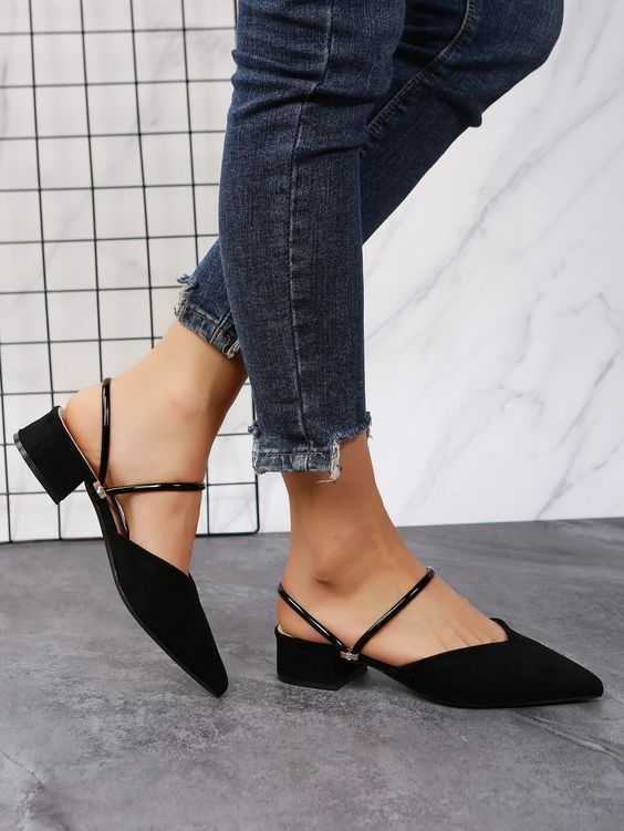 Shoes with pointed toes