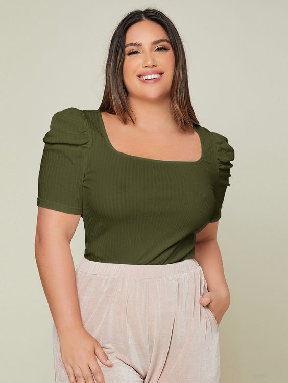 scoop neck top apple body shape