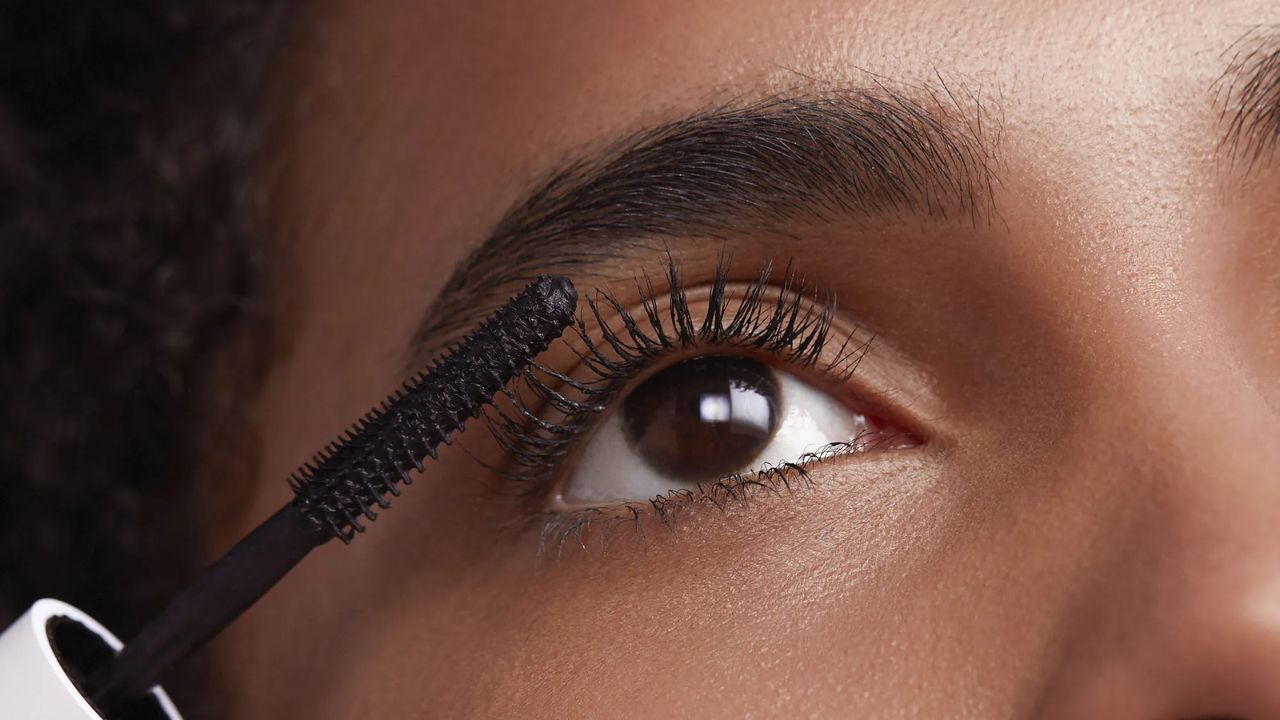 long-lasting drugstore mascaras