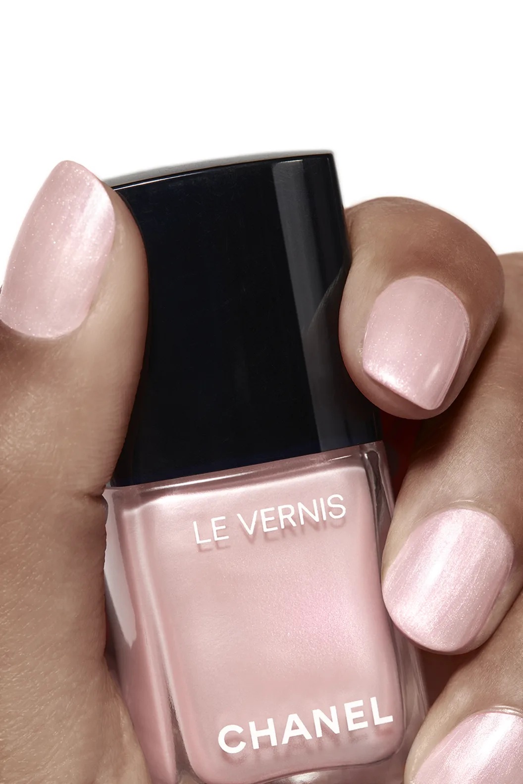 Chanel's Le Vernis SONGE D'ÉTÉ