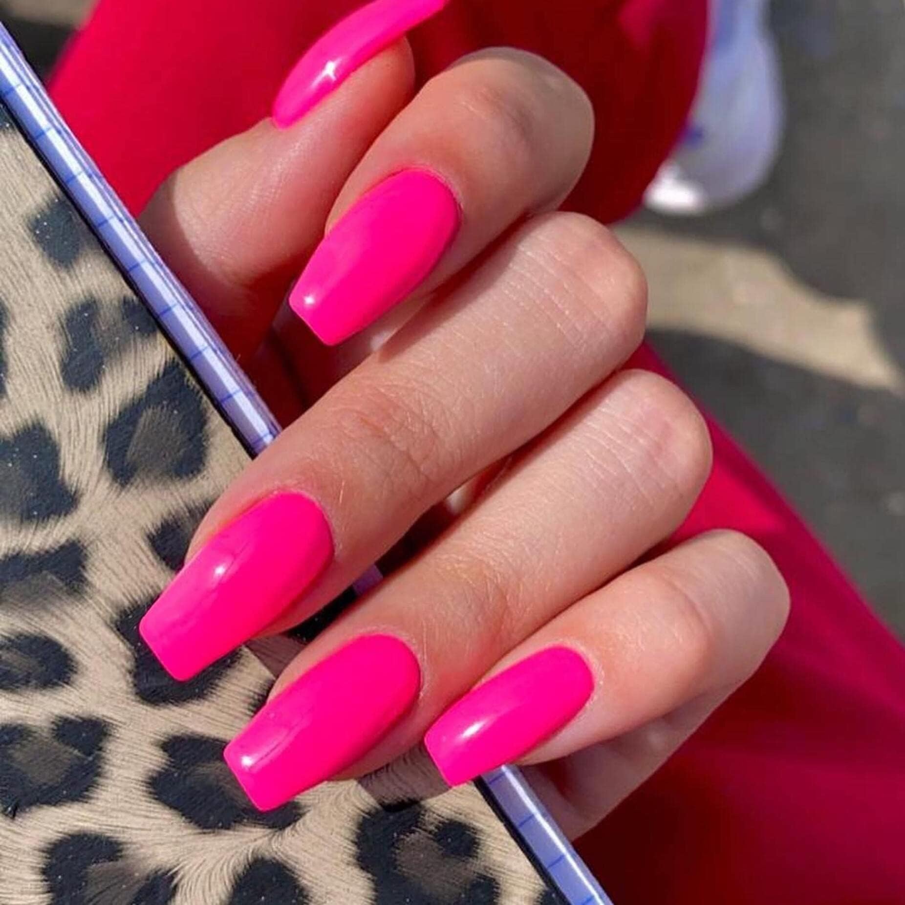 neon pink nails